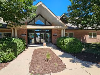2902 Crossing Court B, Champaign, IL 61822