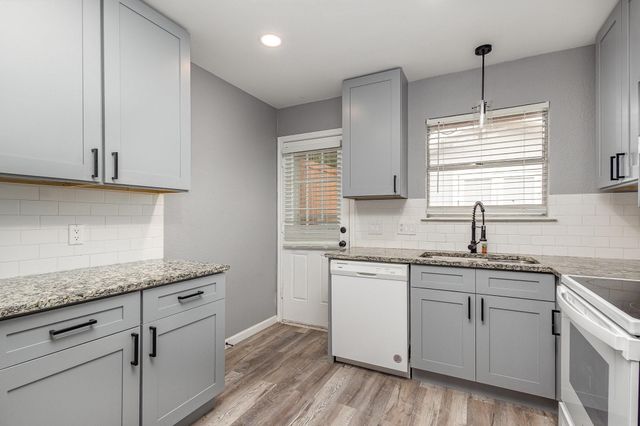 3013 Timothy Lane, Euless, TX 76039