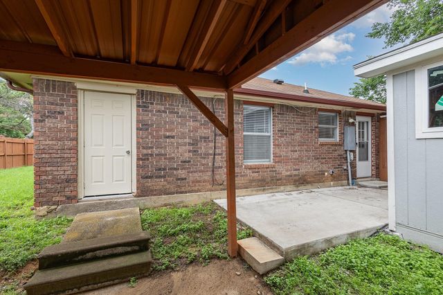 3013 Timothy Lane, Euless, TX 76039