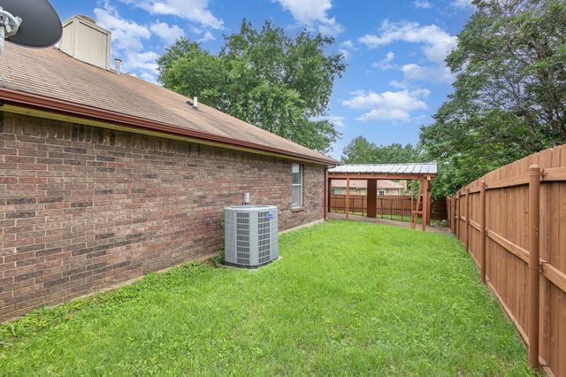 3013 Timothy Lane, Euless, TX 76039