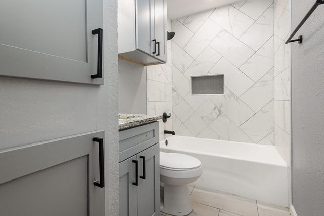 3013 Timothy Lane, Euless, TX 76039