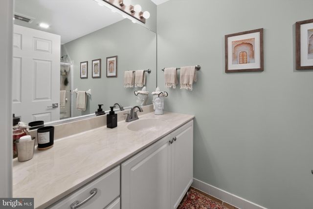 477 FAIRMONT DR, Chester Springs, PA 19425