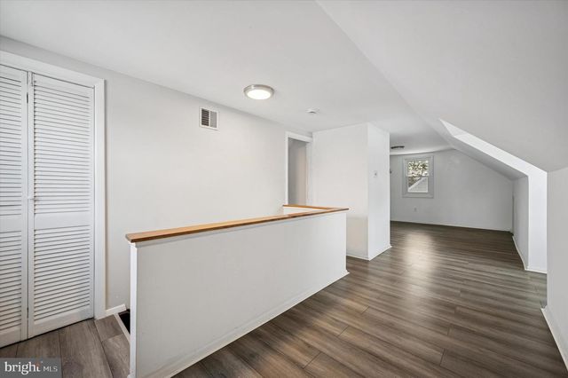 1957 CLEARVIEW, Norristown, PA 19403