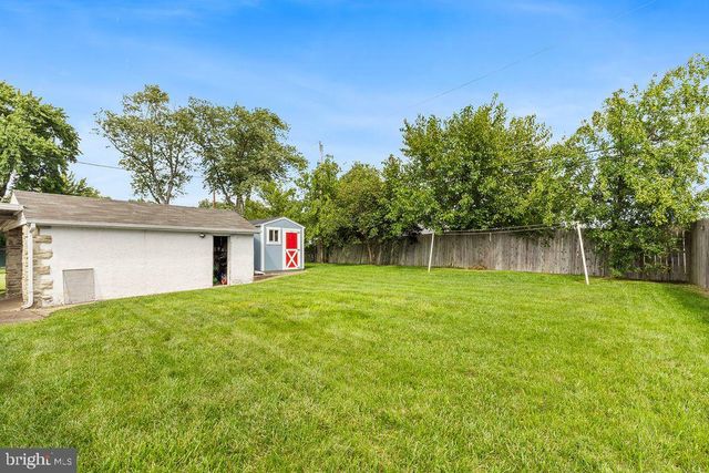 2514 GREEN AVE, Bristol, PA 19007