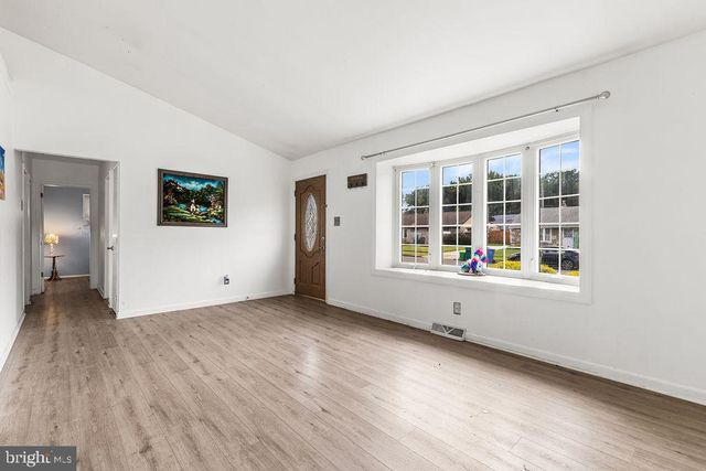 2514 GREEN AVE, Bristol, PA 19007