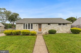 2514 GREEN AVE, Bristol, PA 19007