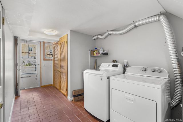 6159 81st Street, Middle Village, NY 11379