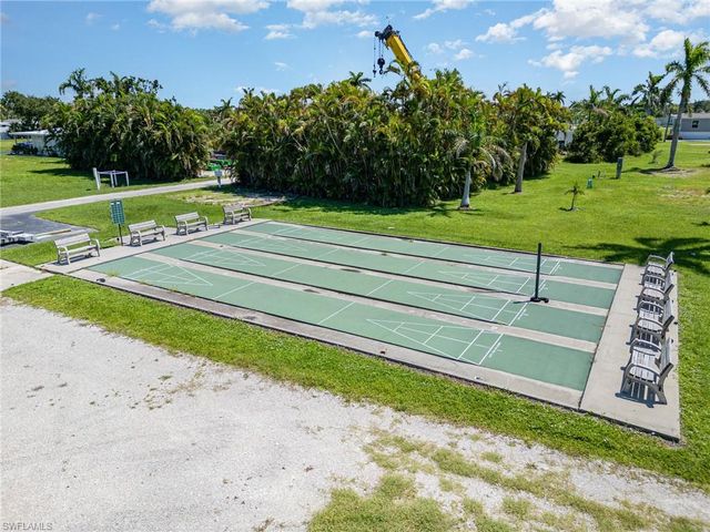 27 Cottonwood DR, Fort Myers, FL 33908