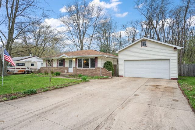 6114 Mockingbird Avenue, Portage, IN 46368