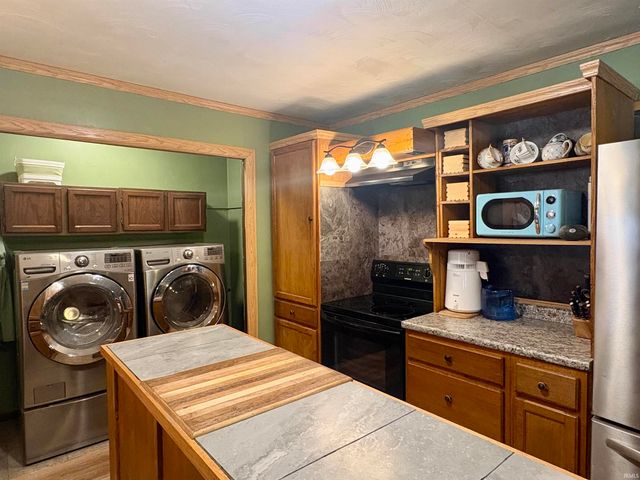 505 N Howard Street, Oxford, IN 47971