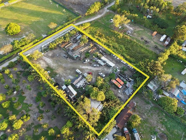 15400 SW 207th Avenue, Miami, FL 33187