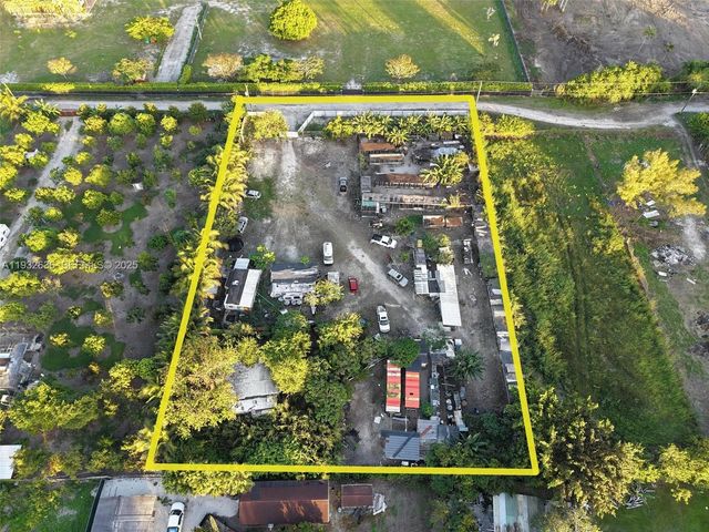 15400 SW 207th Avenue, Miami, FL 33187