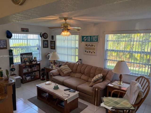 5405 NW 23rd Terrace, Tamarac, FL 33309