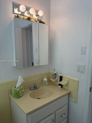 5405 NW 23rd Terrace, Tamarac, FL 33309