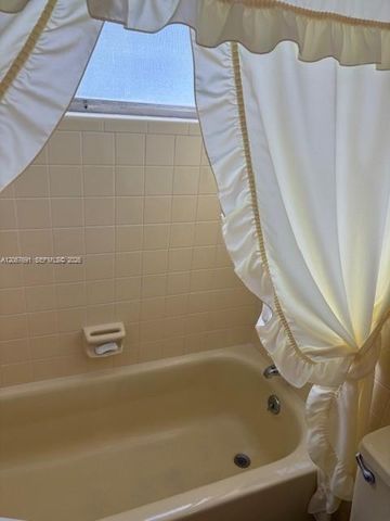 5405 NW 23rd Terrace, Tamarac, FL 33309