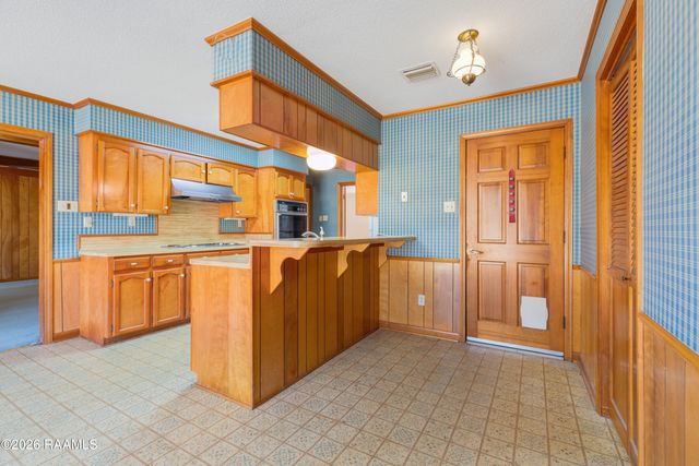 105 Mosswood Circle, Lafayette, LA 70508