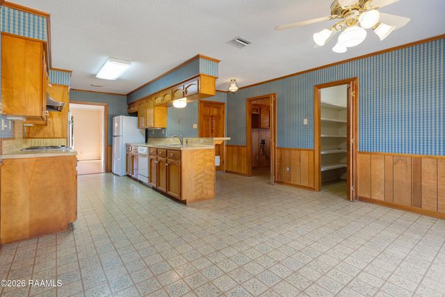 105 Mosswood Circle, Lafayette, LA 70508