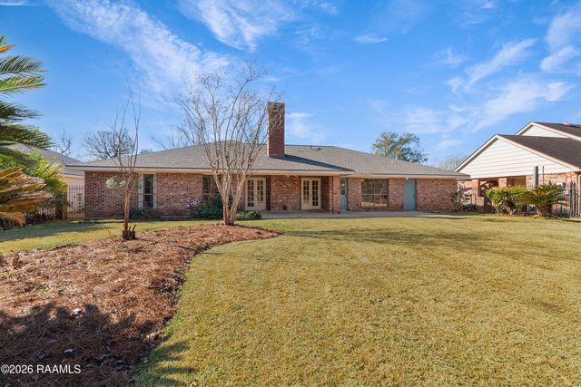 105 Mosswood Circle, Lafayette, LA 70508