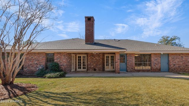 105 Mosswood Circle, Lafayette, LA 70508