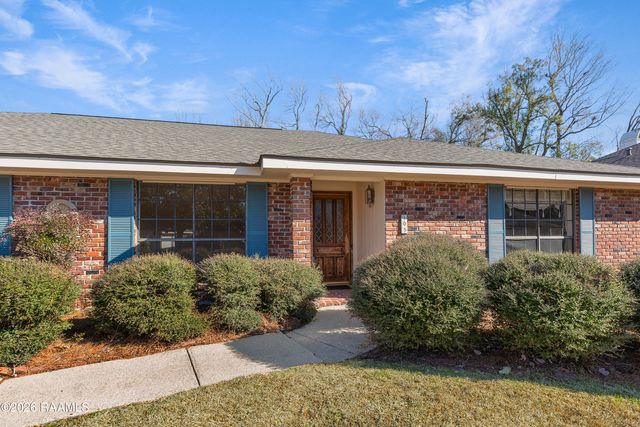 105 Mosswood Circle, Lafayette, LA 70508