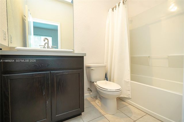 2820 NW 180th Street, Miami Gardens, FL 33056