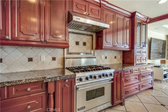 323 Via Lido Soud, Newport Beach, CA 92663
