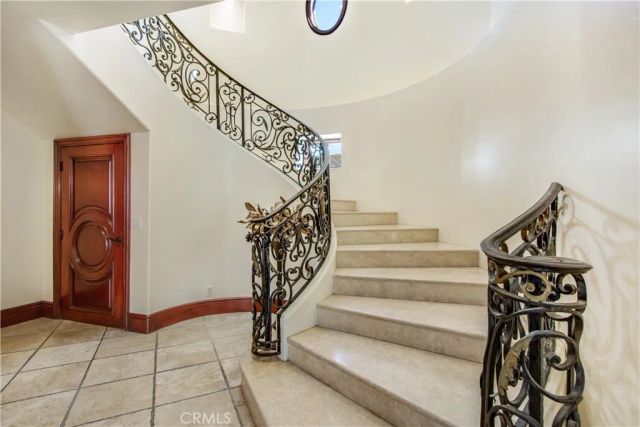 323 Via Lido Soud, Newport Beach, CA 92663