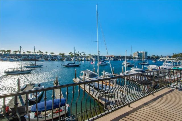 323 Via Lido Soud, Newport Beach, CA 92663