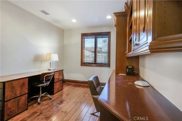 323 Via Lido Soud, Newport Beach, CA 92663