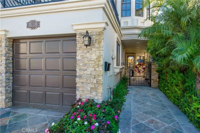 323 Via Lido Soud, Newport Beach, CA 92663