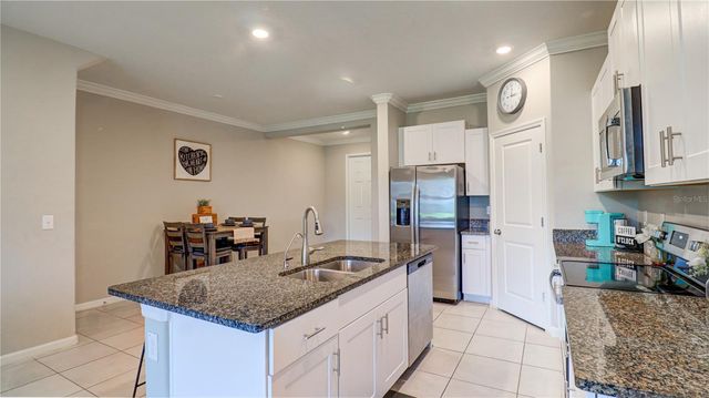 31632 BLUE PASSING LOOP, Wesley Chapel, FL 33545