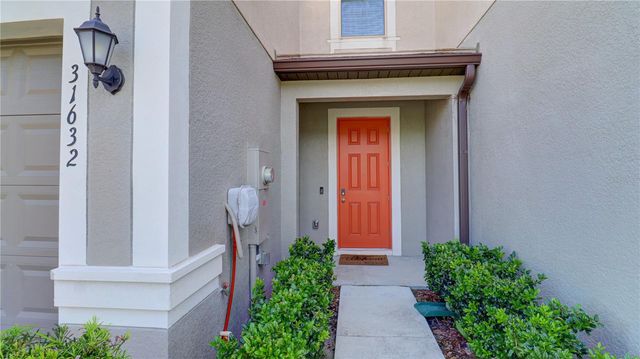 31632 BLUE PASSING LOOP, Wesley Chapel, FL 33545