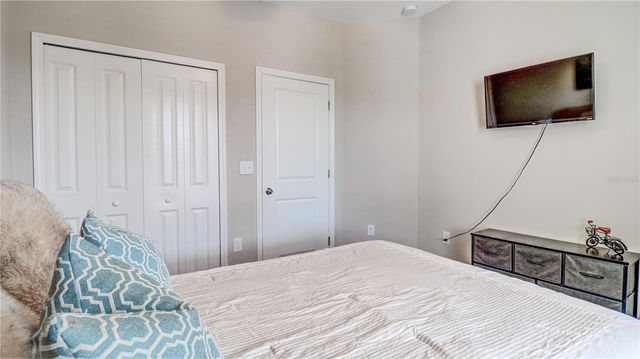 31632 BLUE PASSING LOOP, Wesley Chapel, FL 33545
