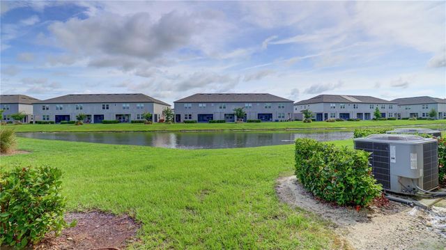 31632 BLUE PASSING LOOP, Wesley Chapel, FL 33545