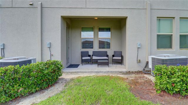31632 BLUE PASSING LOOP, Wesley Chapel, FL 33545
