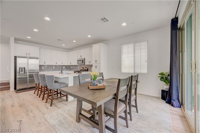 81 Moon Hill Drive, Henderson, NV 89011