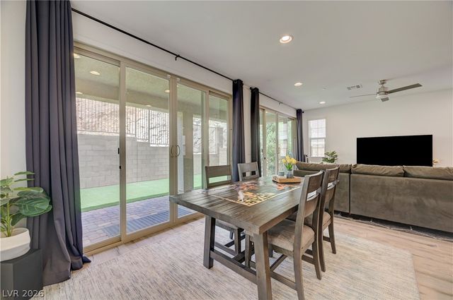 81 Moon Hill Drive, Henderson, NV 89011