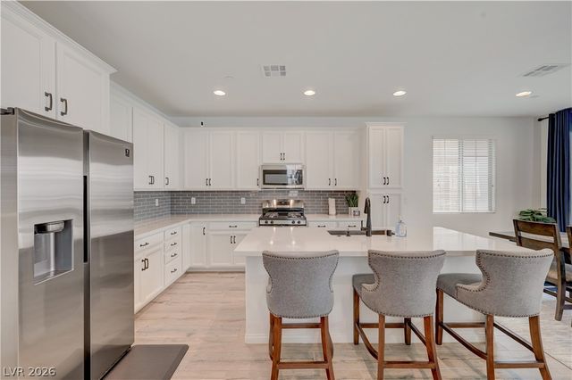 81 Moon Hill Drive, Henderson, NV 89011
