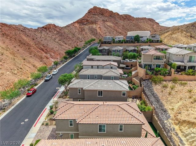 81 Moon Hill Drive, Henderson, NV 89011