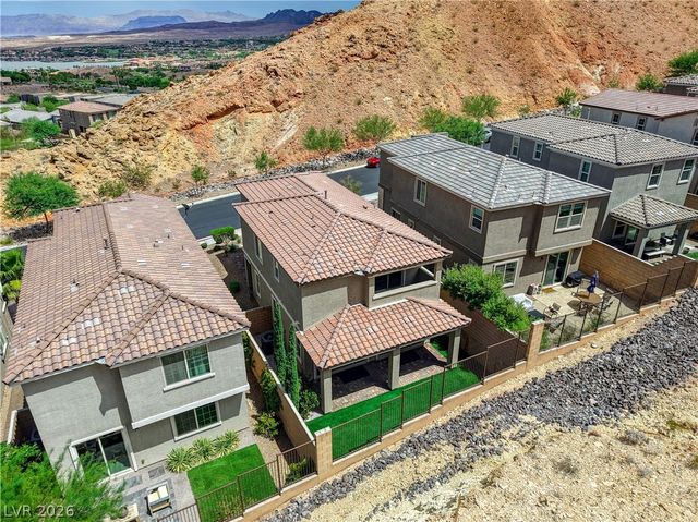 81 Moon Hill Drive, Henderson, NV 89011