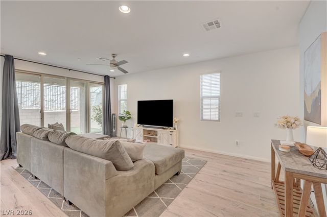 81 Moon Hill Drive, Henderson, NV 89011