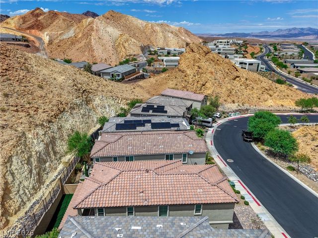 81 Moon Hill Drive, Henderson, NV 89011