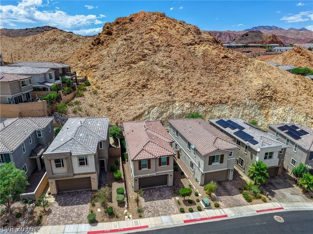 81 Moon Hill Drive, Henderson, NV 89011