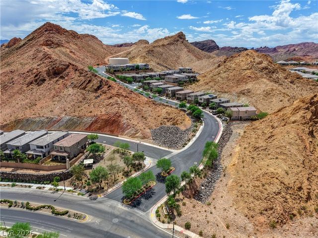81 Moon Hill Drive, Henderson, NV 89011