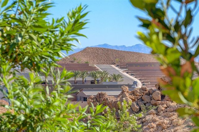 81 Moon Hill Drive, Henderson, NV 89011