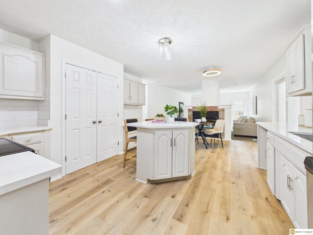 14812 H Street, Omaha, NE 68137