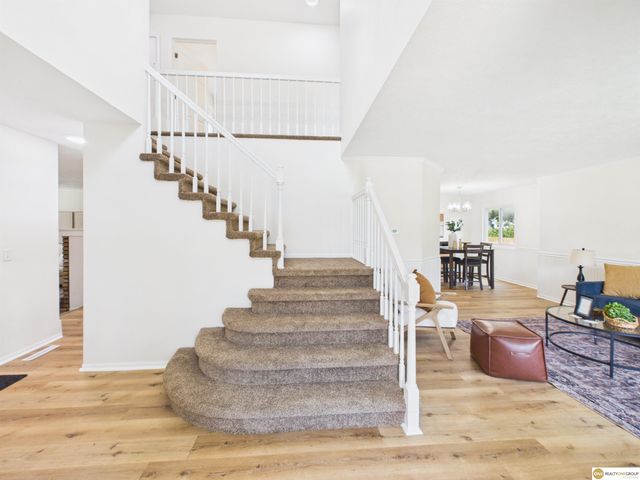 14812 H Street, Omaha, NE 68137