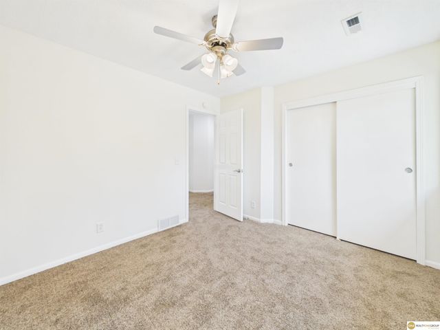 14812 H Street, Omaha, NE 68137