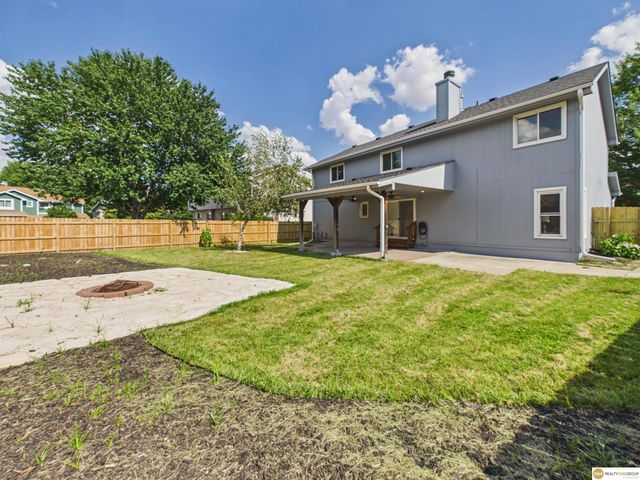 14812 H Street, Omaha, NE 68137