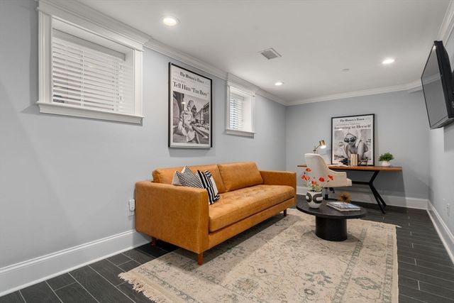 893 E Second St 9, Boston, MA 02127